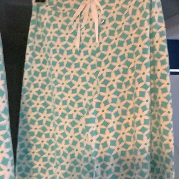 Lilly Pulitzer Turquoise and White Pajama Set - Picture 6 of 11
